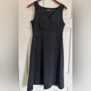 Eddie Bauer Travex Dress Small.